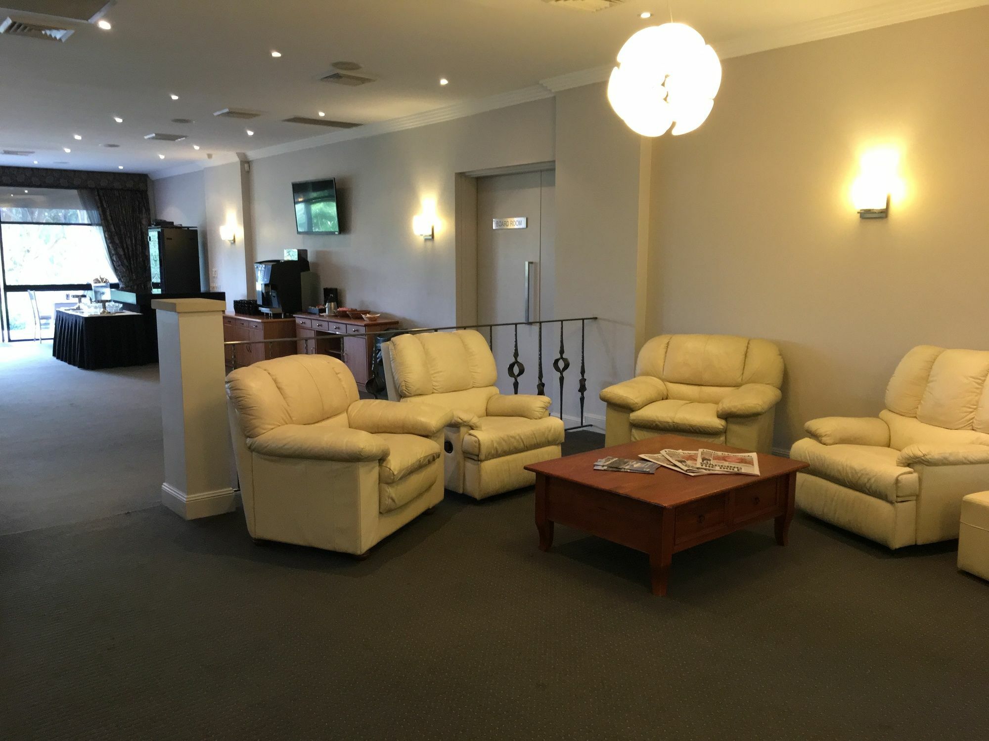Checkers Resort Terrey Hills Kültér fotó